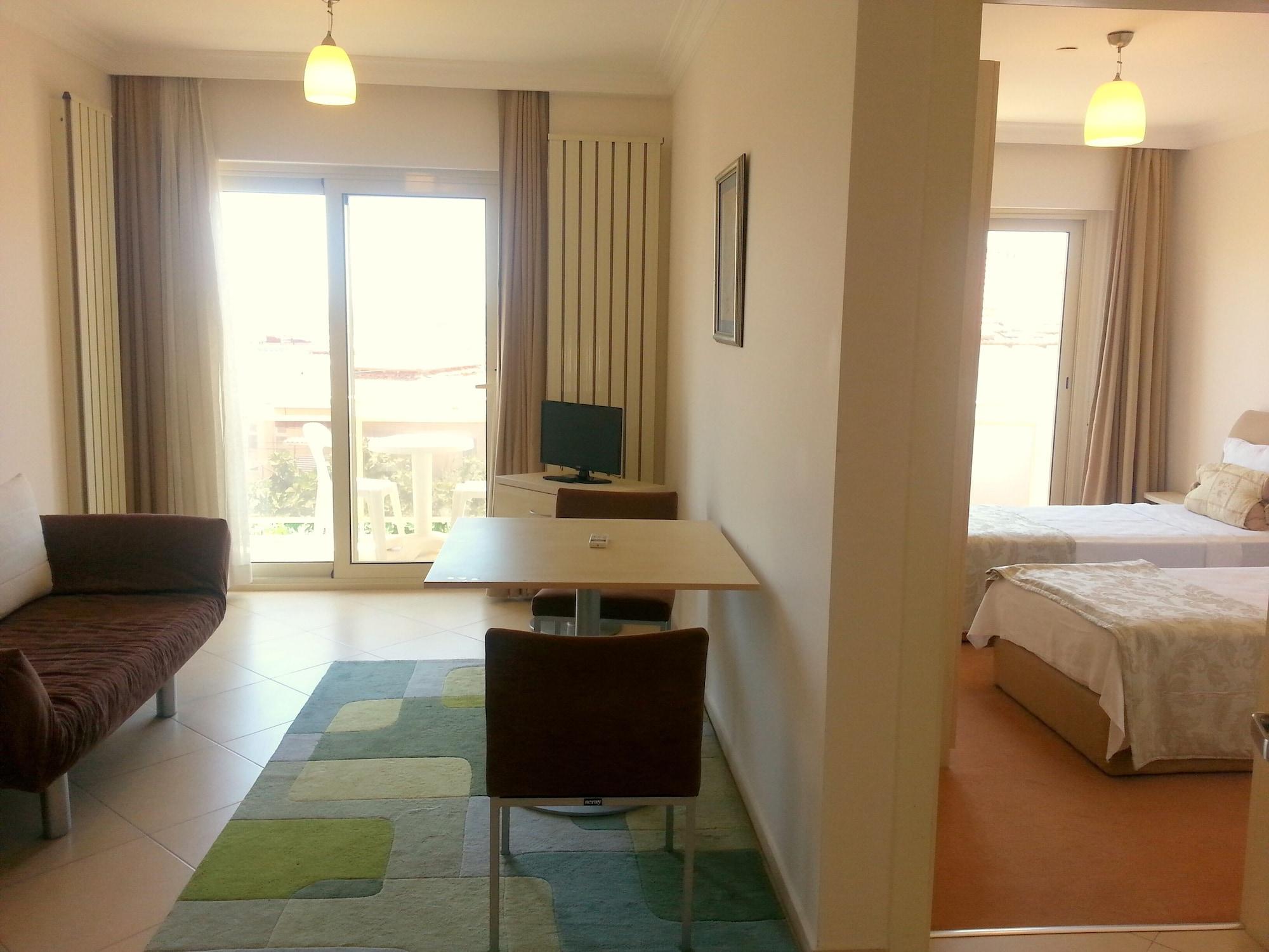 Çeşme Kamer Exclusive Hotel & Suites מראה חיצוני תמונה